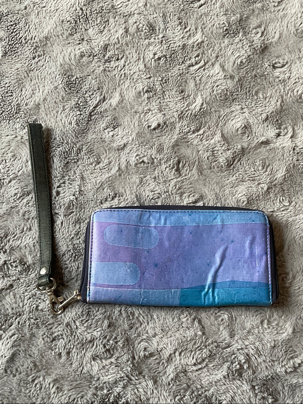 Women's Purple & Teal Wristlet Wallet - Stylish Everyday Carry